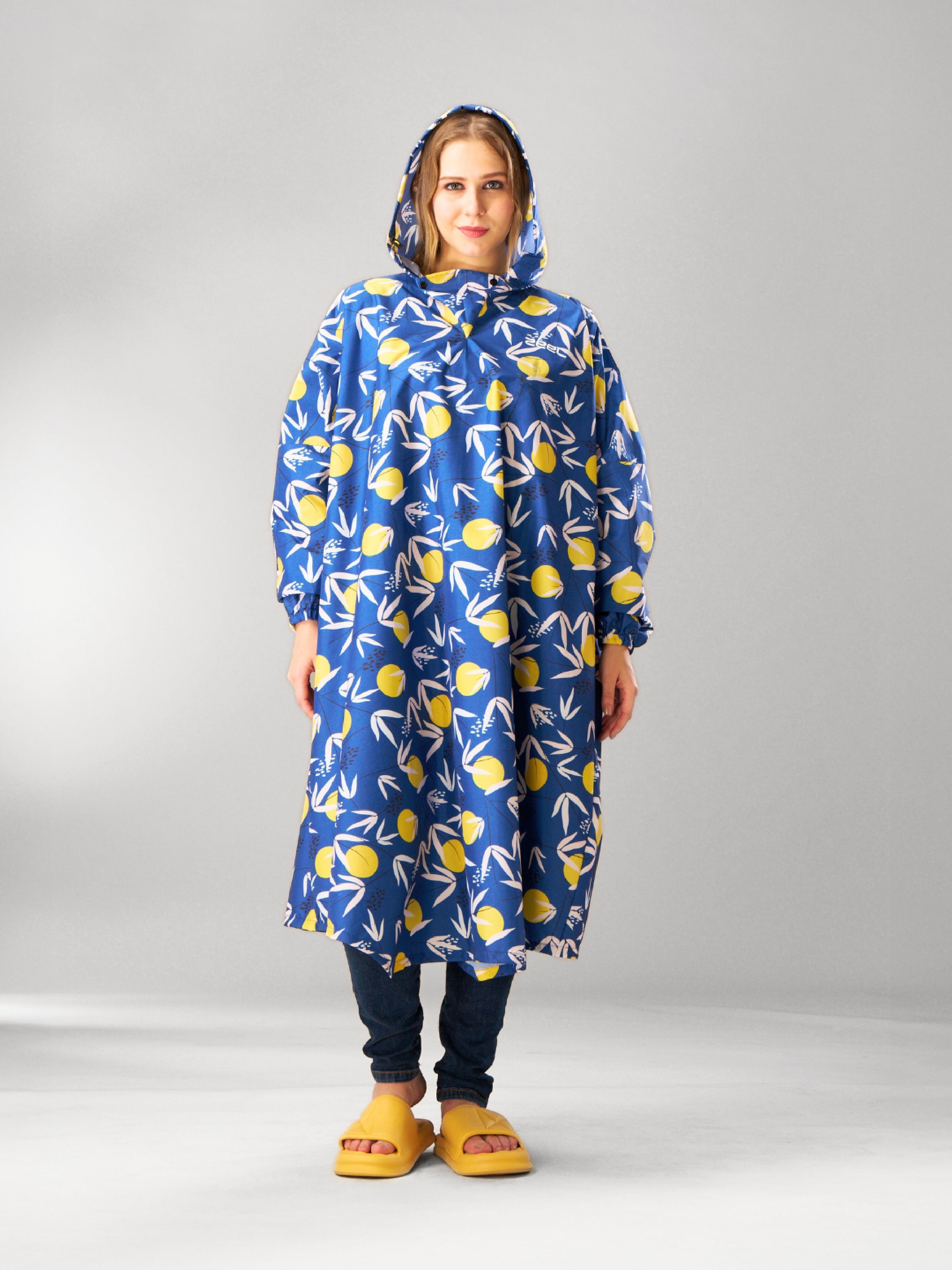 Self-Packable Blue Fabric Rain Poncho - Zeelretail