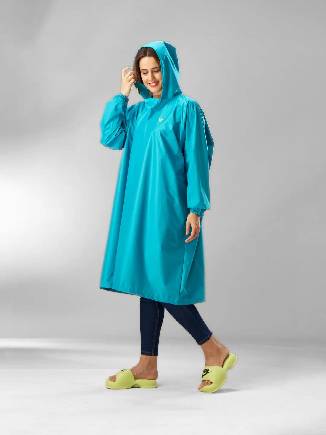 Self Packable Waterproof COLUMBIA Rain Poncho - AZ33 - Zeelretail